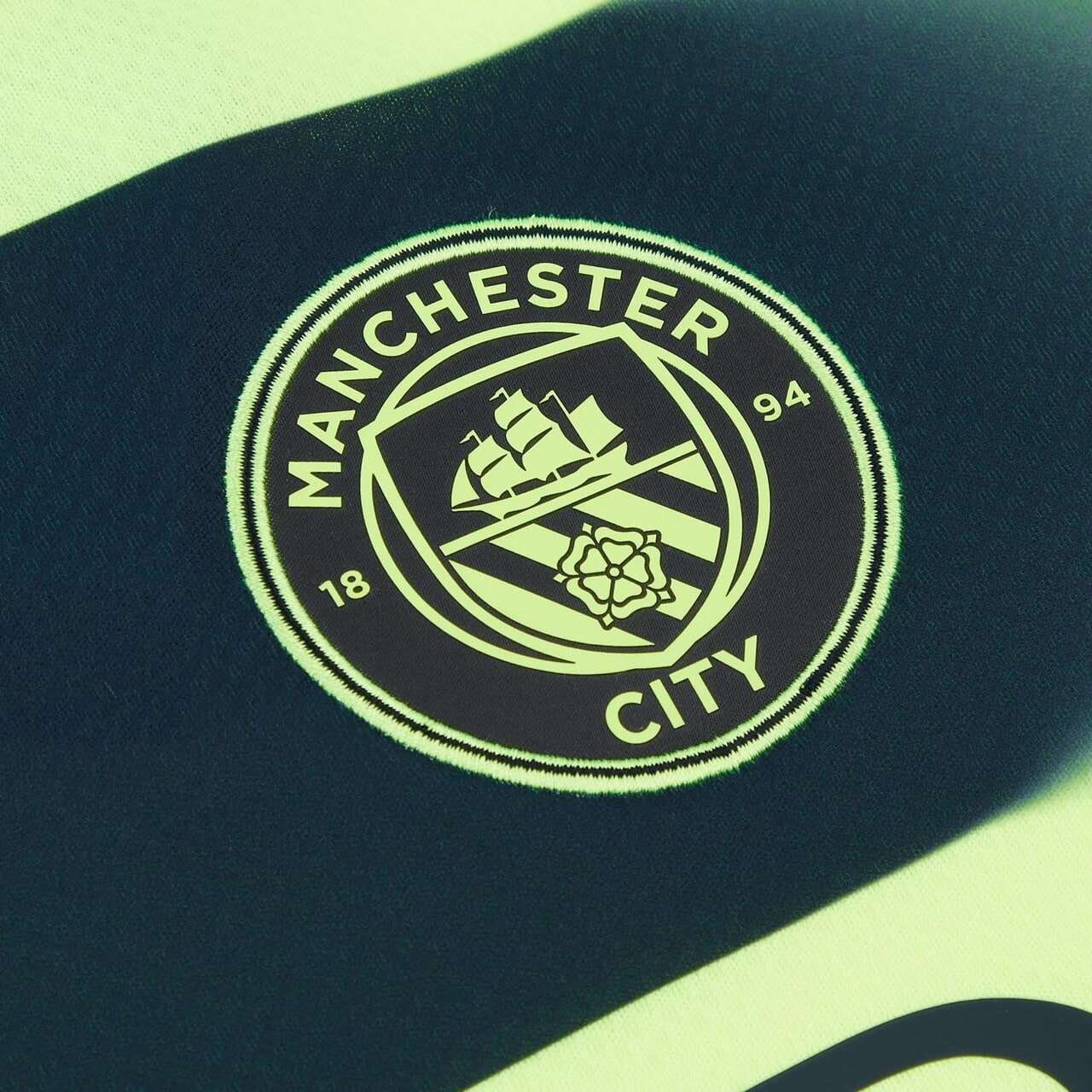 22-23 Manchester City Third Shirt - mysteryjerseys.ca